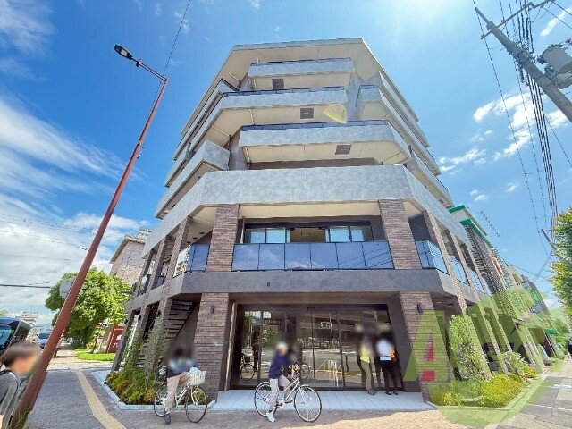 オリーブ西宮北口の外観