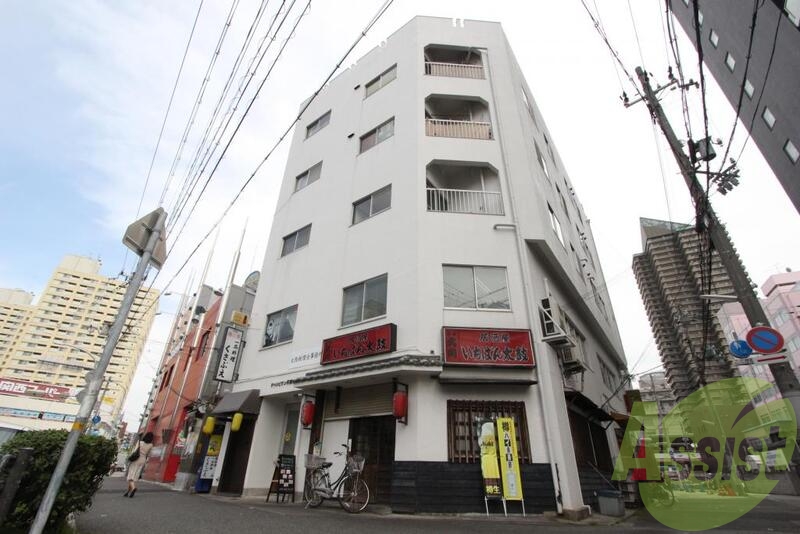 チャンピオンビルの外観