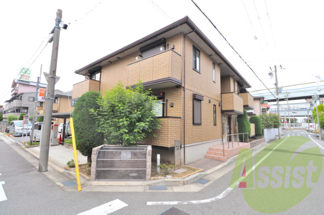 プラージュ武庫川 B棟の外観