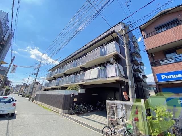 セレニティ武庫之荘の外観