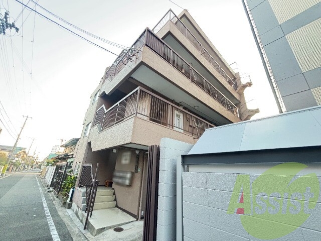 三麺マンションの外観
