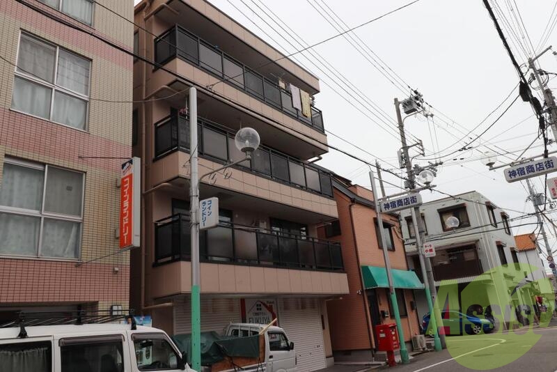 フェニックス板宿の外観