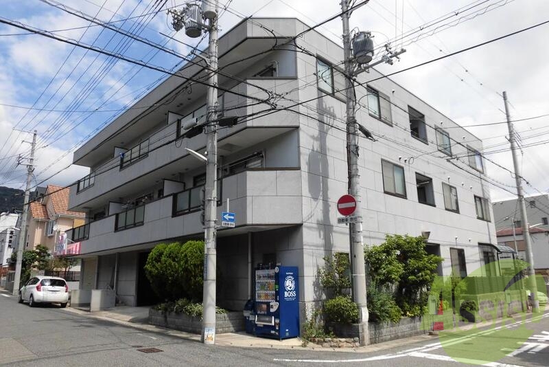 シャンテ本山の外観