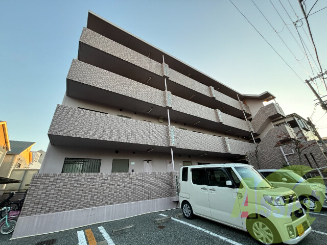 キャトルセゾンの外観