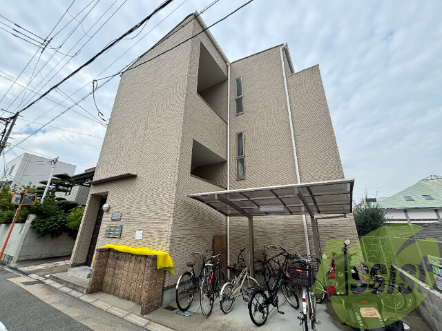 アンプルールフェール メルカート・デリ・アパルタメンティⅡの外観