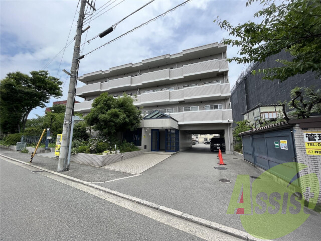 メゾンエスポアールの外観