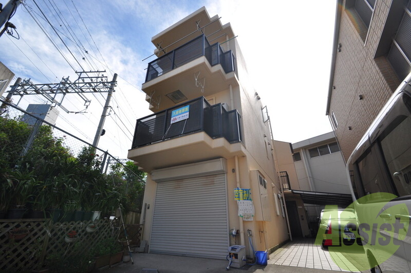 河村マンションの外観