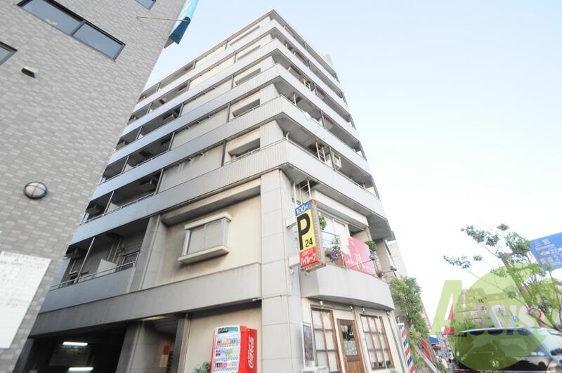 リバティー壱番館の外観