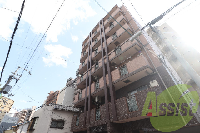 モンマール三宮の外観