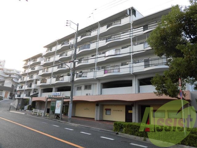 グリーンハイツ諏訪山の外観