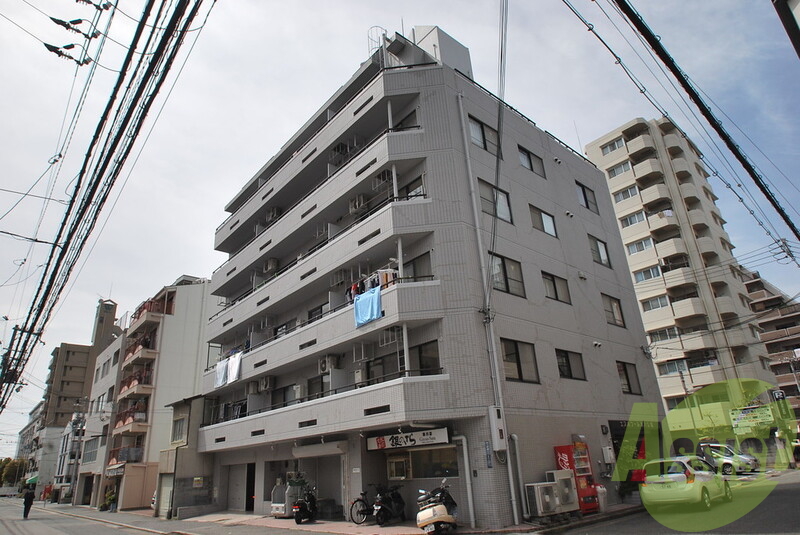 エスポワール湊川公園の外観