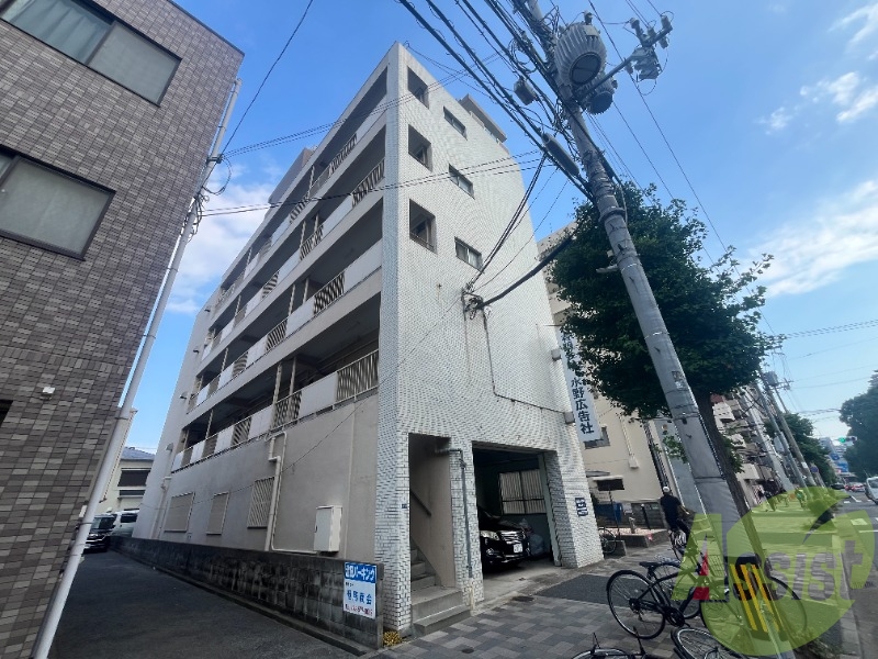 良本三川口マンションの外観