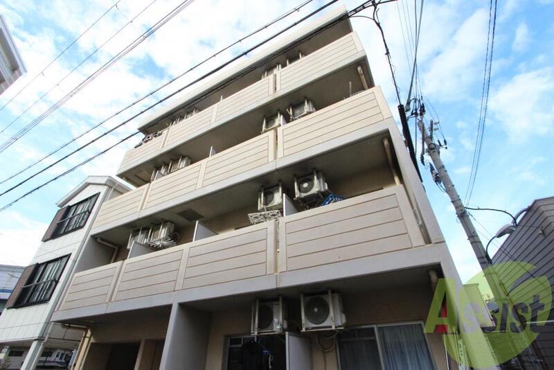 メゾン本町の外観