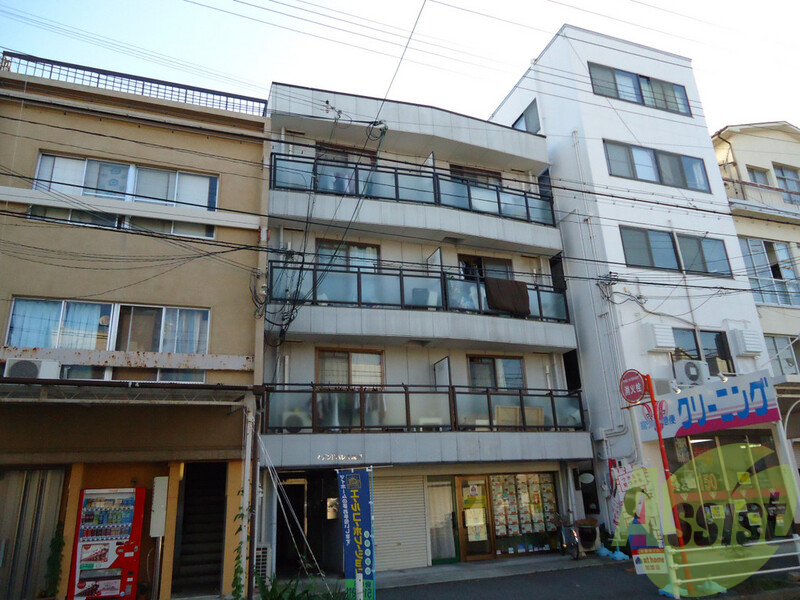 メゾンドパレス荒田の外観