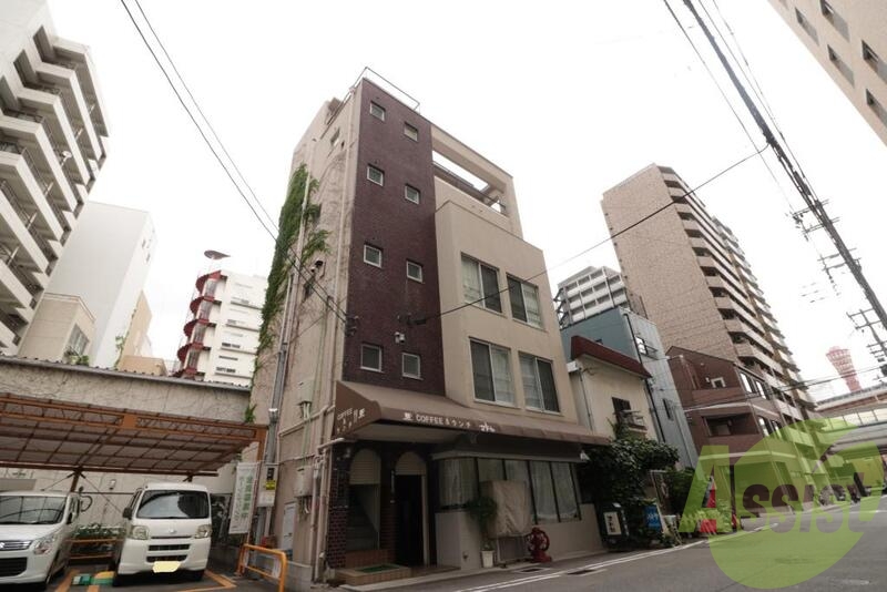 佳山ビルの外観