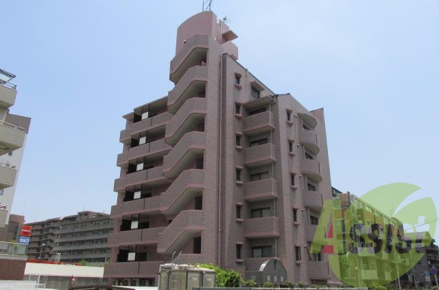 ロイヤルコート本山の外観