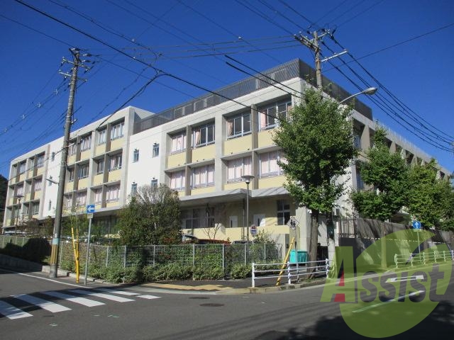 神戸市立神戸祇園小学校 782m 神戸市立神戸祇園小学校 782m