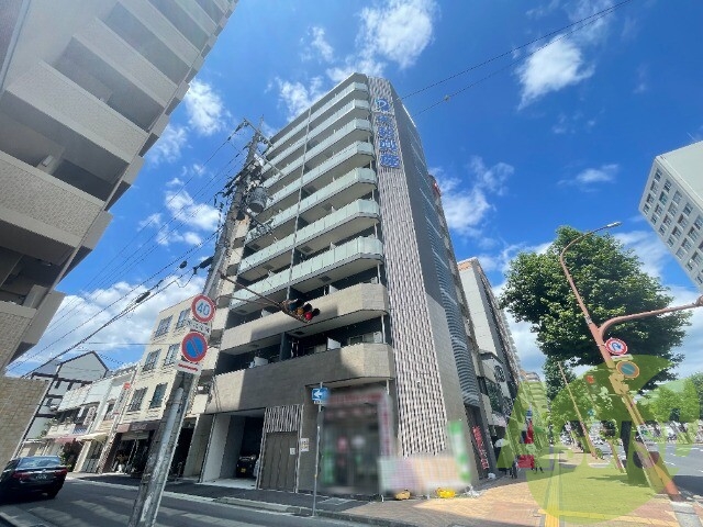 u-ro湊川公園前の外観