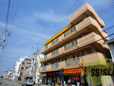 ラムール鷹取の外観