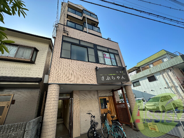マンションハヤ今津の外観