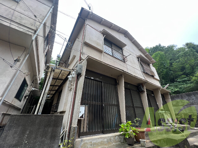 妙法寺アパートの外観