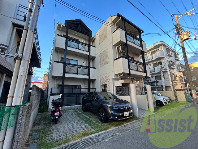 シュレスヘン南塚口の外観