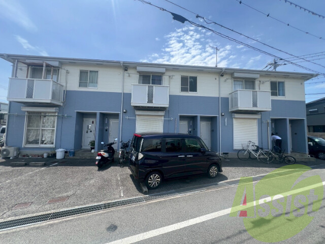 ハイツカワイの外観