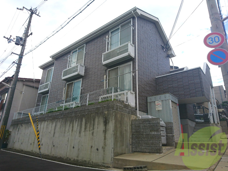 レオパレス片山町の外観