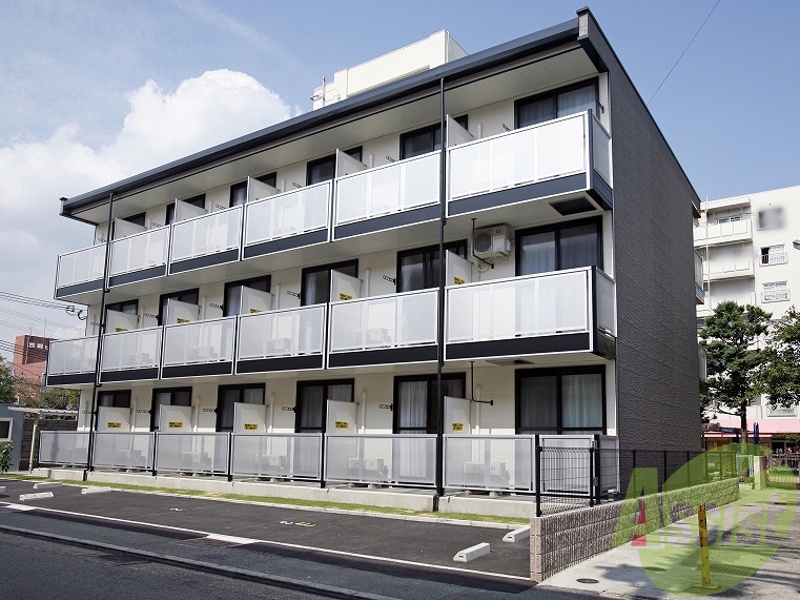 レオパレス新長田の外観