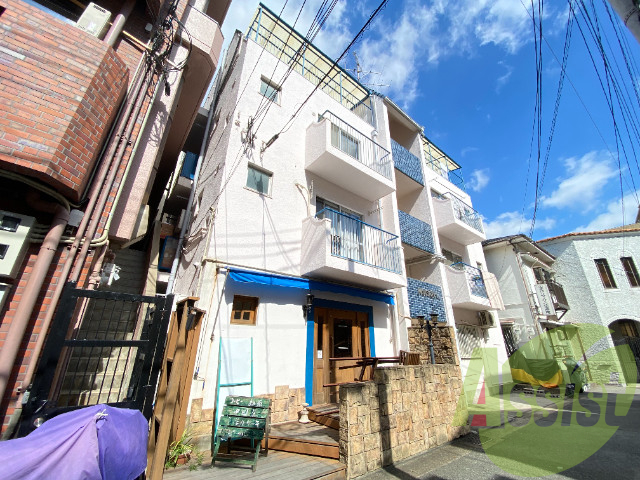 マンションLの外観
