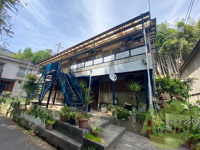 長田区高取山町アパートの外観