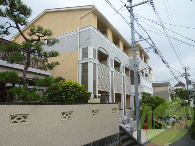 グランドオークKOBE北野の外観