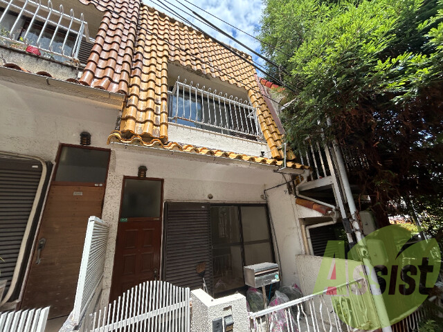 西宮市大社町テラスハウスの外観