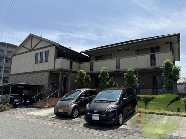 リビングタウン西野の外観