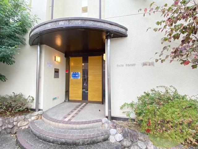 ペアコート仁川の外観