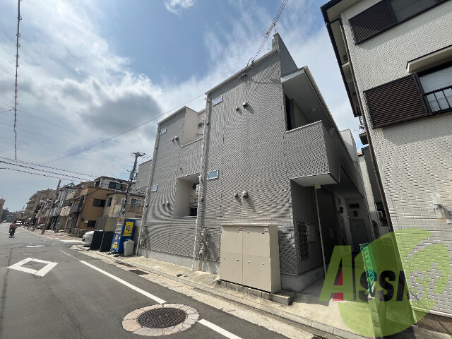 プレジャー神戸の外観