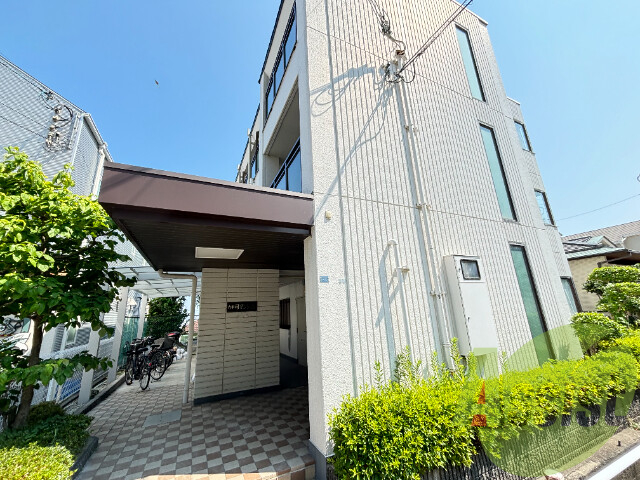 六甲司マンションの外観