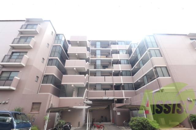 ボシュケ鷹取の外観