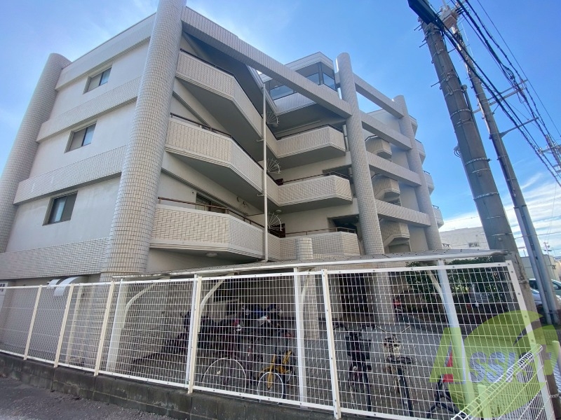 ライオンズマンション西江井ヶ島の外観