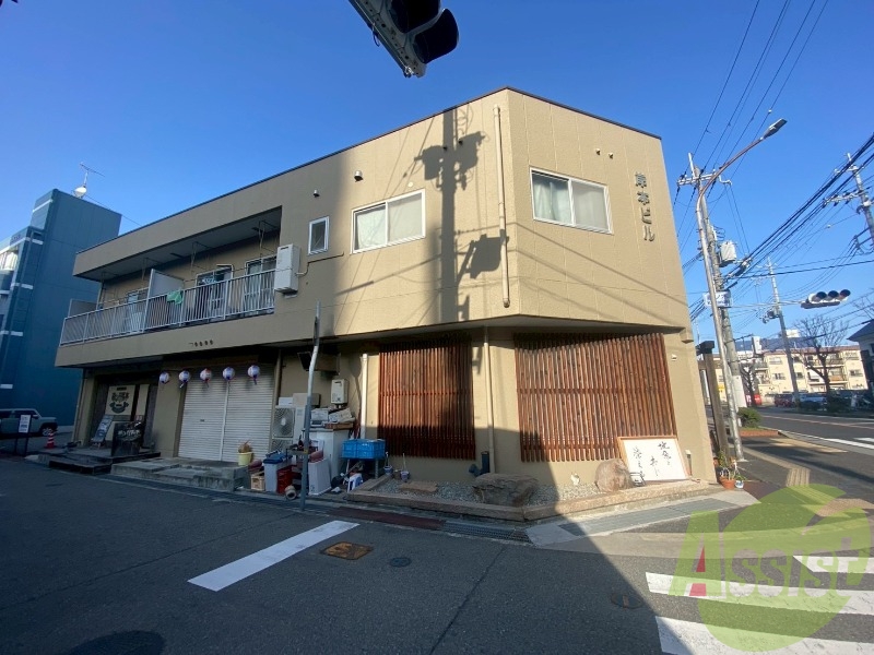 岸本ビルの外観
