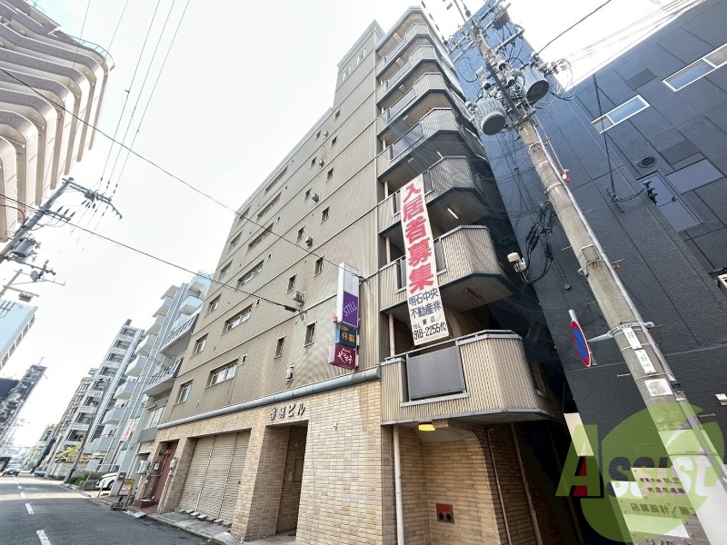 啓明ビルの外観