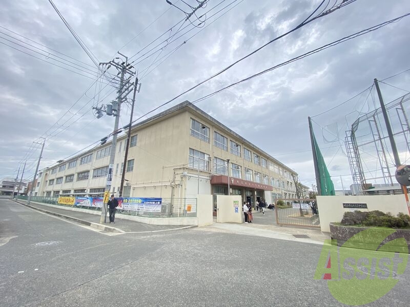 明石市立大久保中学校 1572m 明石市立大久保中学校 1572m