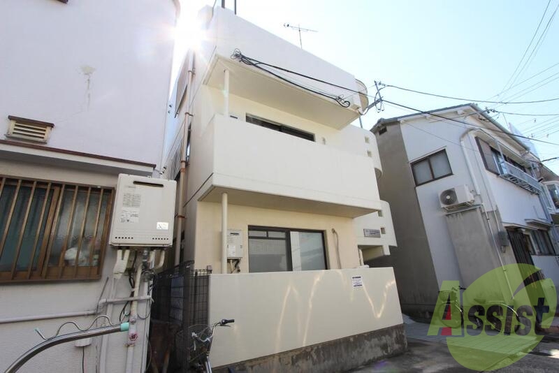 ファーストマンションの外観