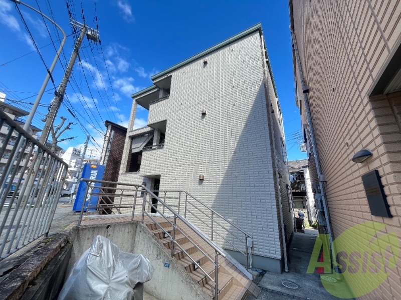 ADO MAISONの外観
