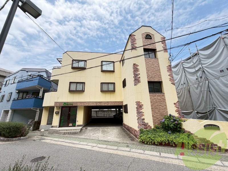 西明石ガーデンハイツの外観