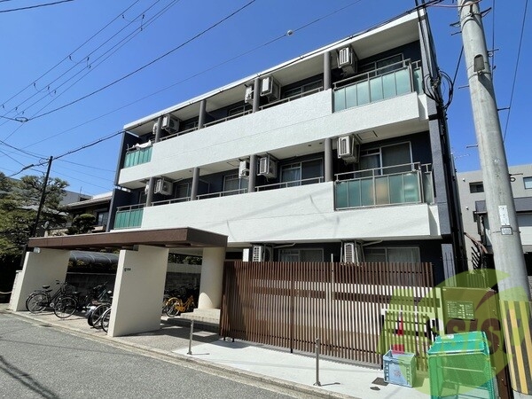 レジーナ西宮北口の外観
