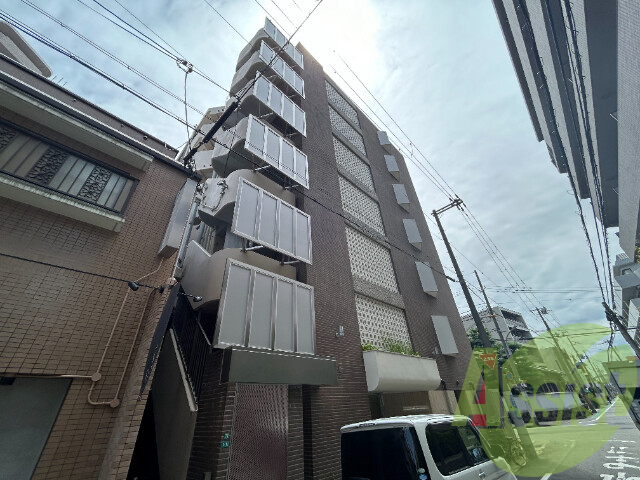 ソリューション甲子園の外観