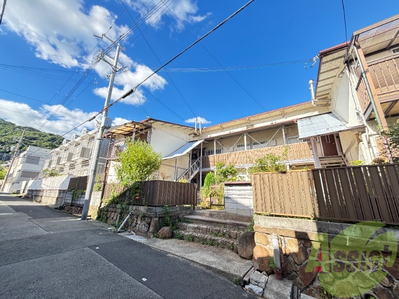 入山文化の外観