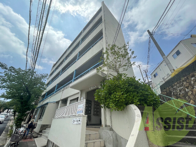 カーサ西山町の外観