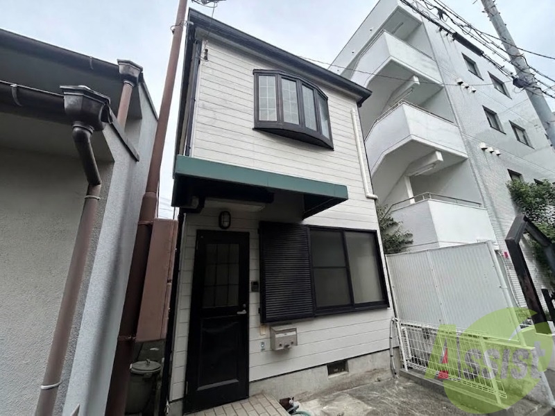 腕塚町1丁目戸建ての外観